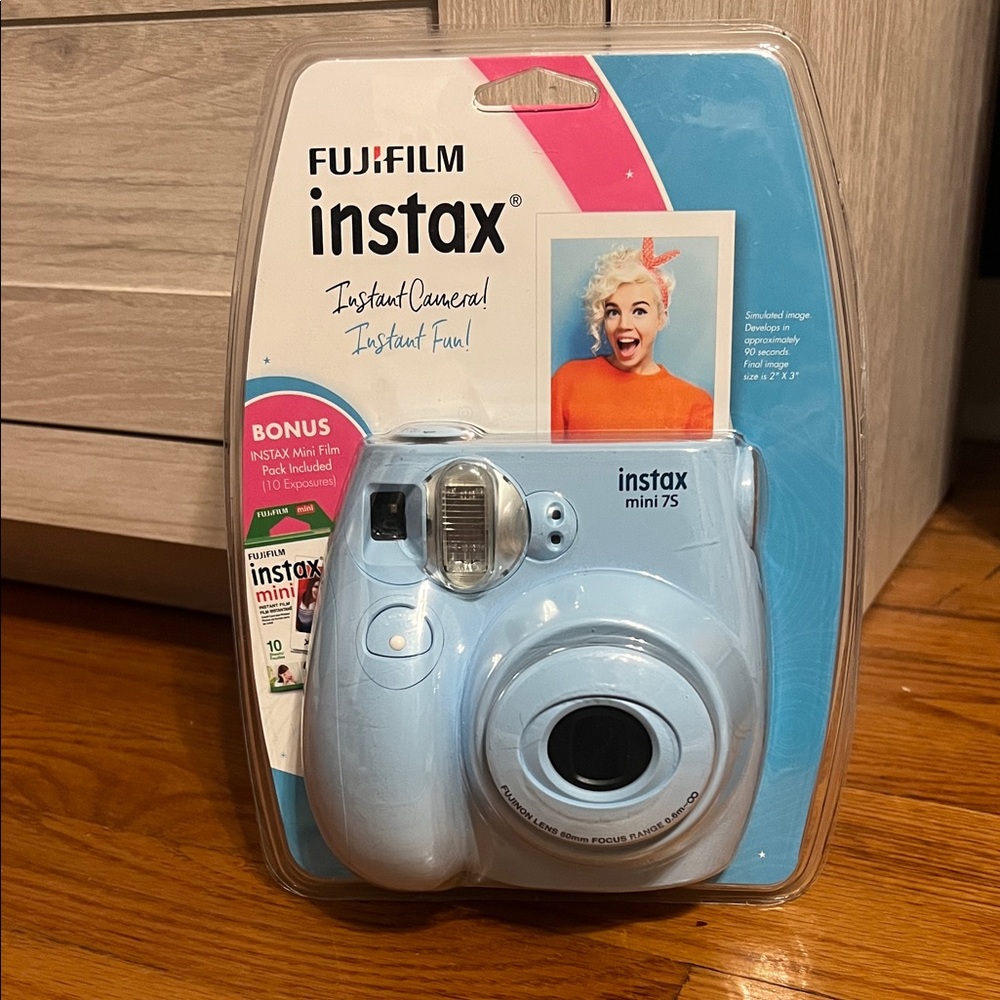 Fujifilm Instax Mini 7S Camera - Sky Blue